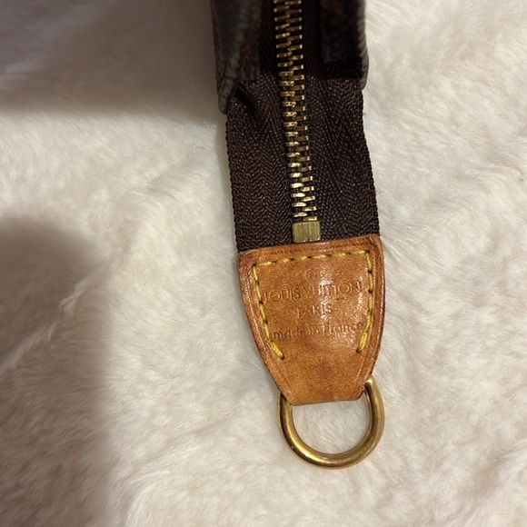 Louis Vuitton Pochette Cosmétique - Cosmetic Pouch - Picture 4 of 5